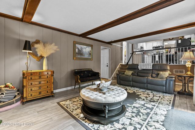 404 Timberlake Trail, Louisville, KY 40245