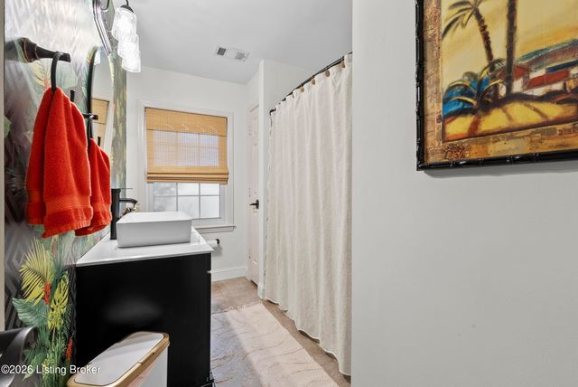 404 Timberlake Trail, Louisville, KY 40245