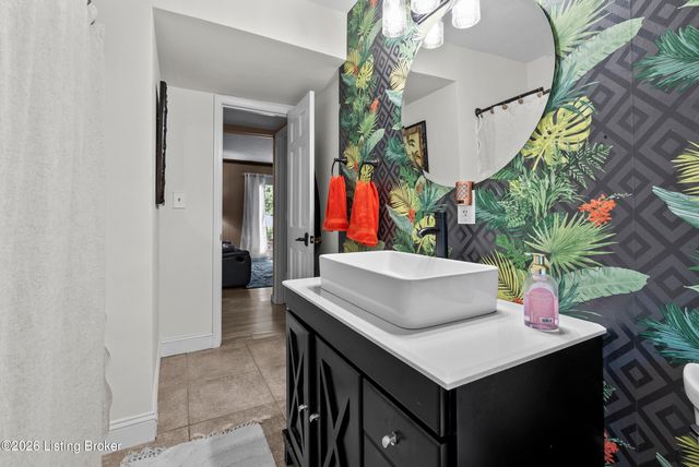 404 Timberlake Trail, Louisville, KY 40245