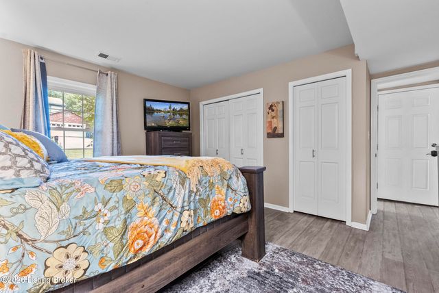 404 Timberlake Trail, Louisville, KY 40245