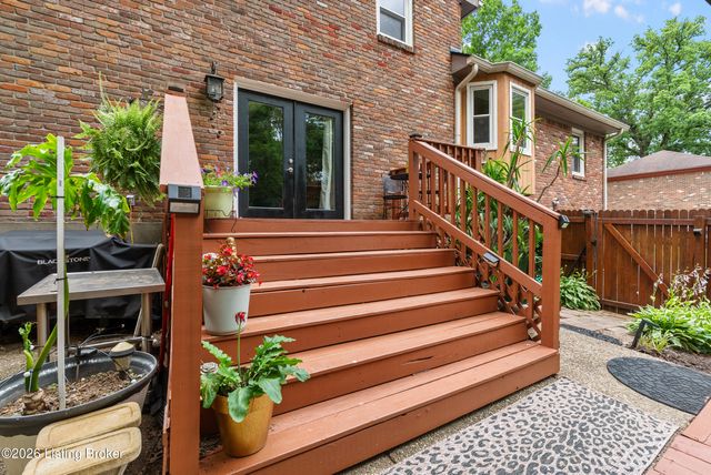 404 Timberlake Trail, Louisville, KY 40245