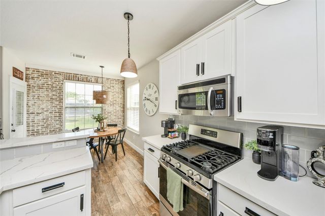 701 Avenue H, South Houston, TX 77587