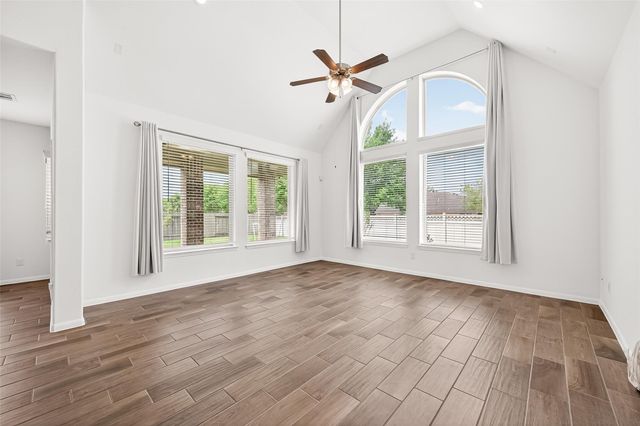 95 Rivercove Lane, Richmond, TX 77406
