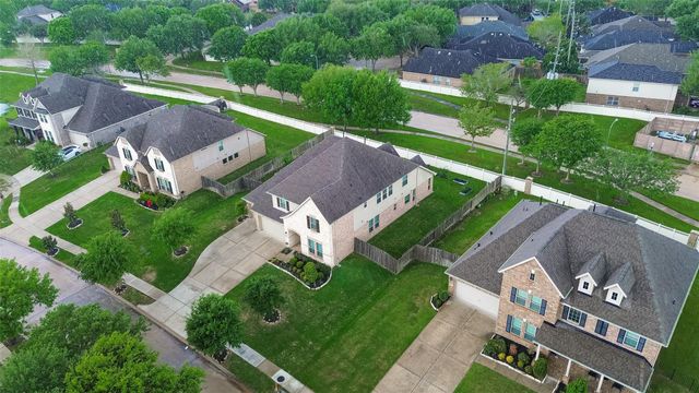 95 Rivercove Lane, Richmond, TX 77406