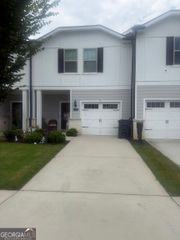 5542 Plain Field Lane, Lilburn, GA 30047