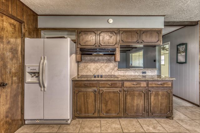 1687 Eagle Lake Road, Sealy, TX 77474
