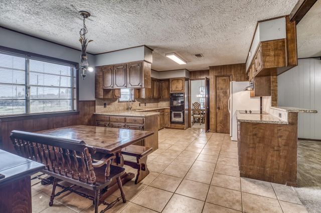 1687 Eagle Lake Road, Sealy, TX 77474