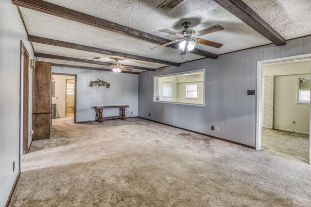 1687 Eagle Lake Road, Sealy, TX 77474