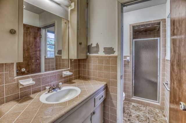 1687 Eagle Lake Road, Sealy, TX 77474