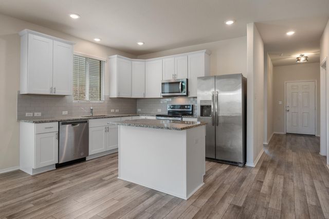 241 Pivot DR, Taylor, TX 76574