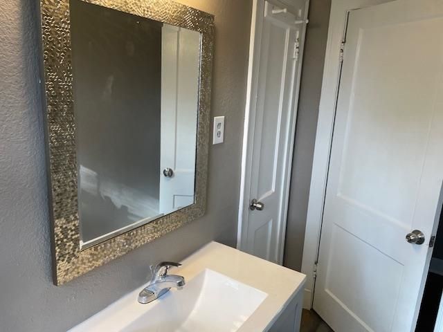 641 E MCKELLAR AVE E, Memphis, TN 38106