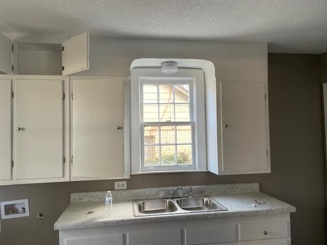 641 E MCKELLAR AVE E, Memphis, TN 38106