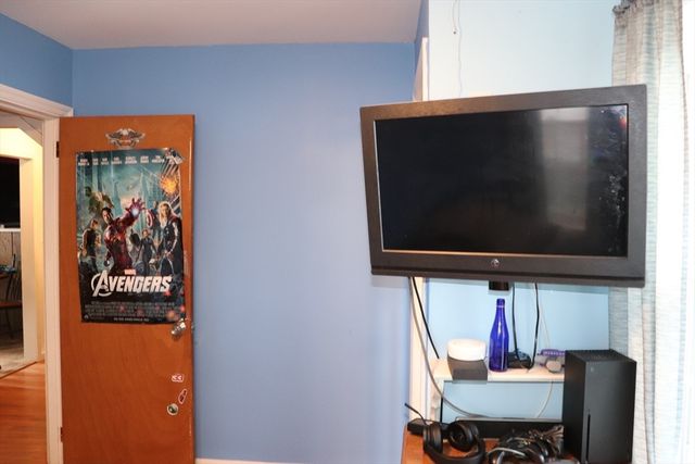 4 Grove St, Westford, MA 01886