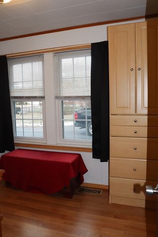 4 Grove St, Westford, MA 01886