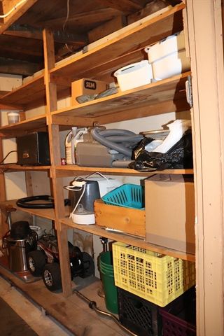 4 Grove St, Westford, MA 01886