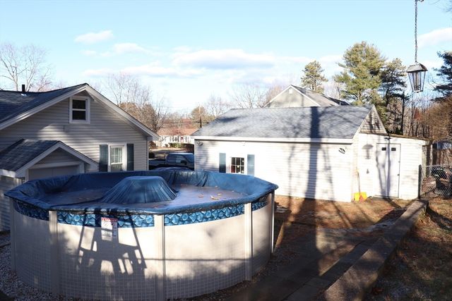 4 Grove St, Westford, MA 01886