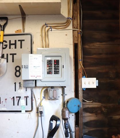 4 Grove St, Westford, MA 01886