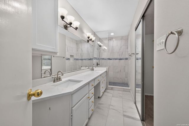 142 CALETA BCH, San Antonio, TX 78232