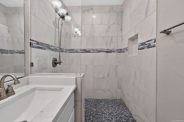 142 CALETA BCH, San Antonio, TX 78232
