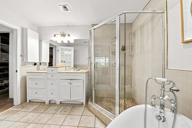 17070 Boca Club Boulevard 1, Boca Raton, FL 33487