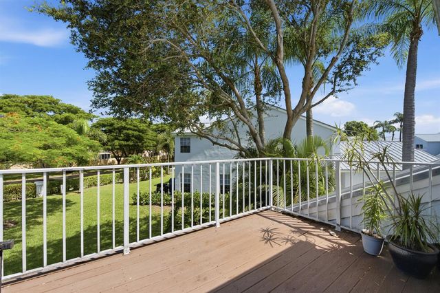 17070 Boca Club Boulevard 1, Boca Raton, FL 33487