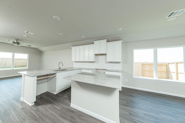 1893 Glacier Gorge Trail, Dayton, TX 77535