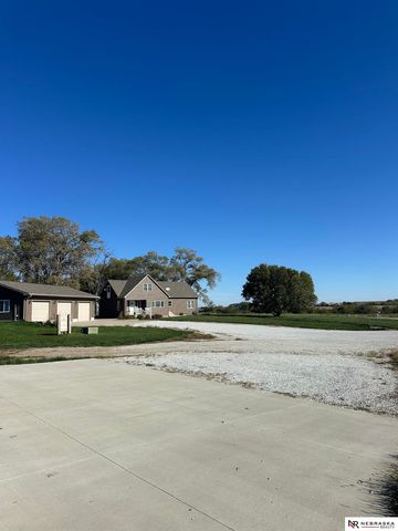 7406 66th Street, Nehawka, NE 68413
