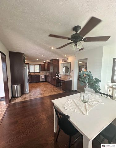 7406 66th Street, Nehawka, NE 68413