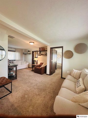 7406 66th Street, Nehawka, NE 68413