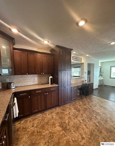 7406 66th Street, Nehawka, NE 68413