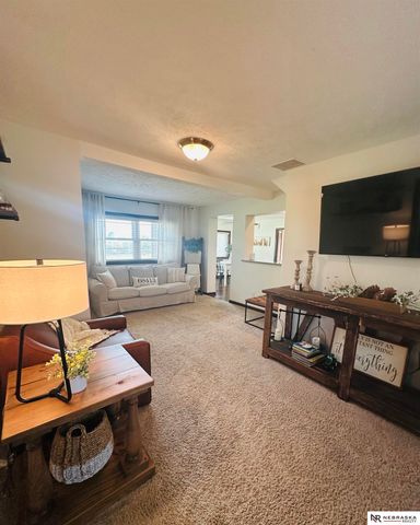 7406 66th Street, Nehawka, NE 68413