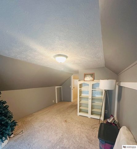 7406 66th Street, Nehawka, NE 68413