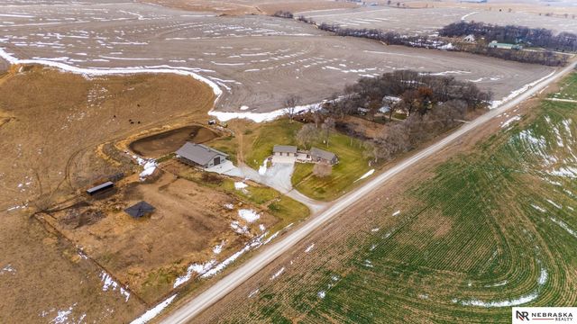 7406 66th Street, Nehawka, NE 68413