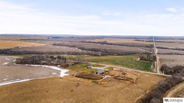 7406 66th Street, Nehawka, NE 68413