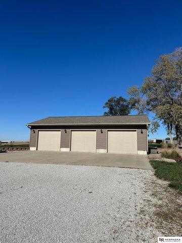 7406 66th Street, Nehawka, NE 68413