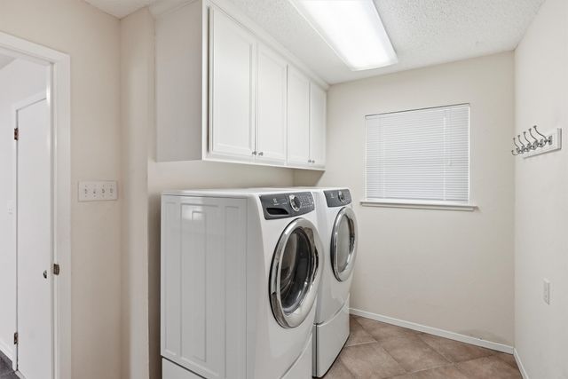 4455 Chedlea Avenue, Fort Worth, TX 76133