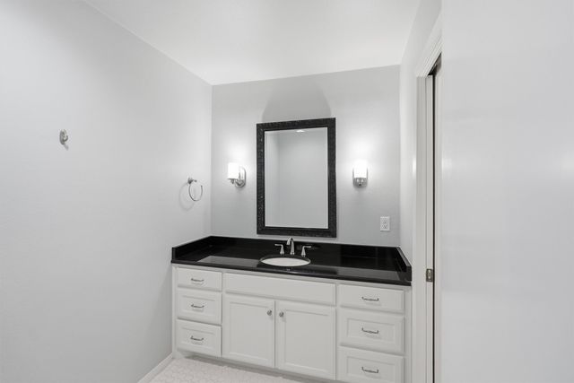 4455 Chedlea Avenue, Fort Worth, TX 76133
