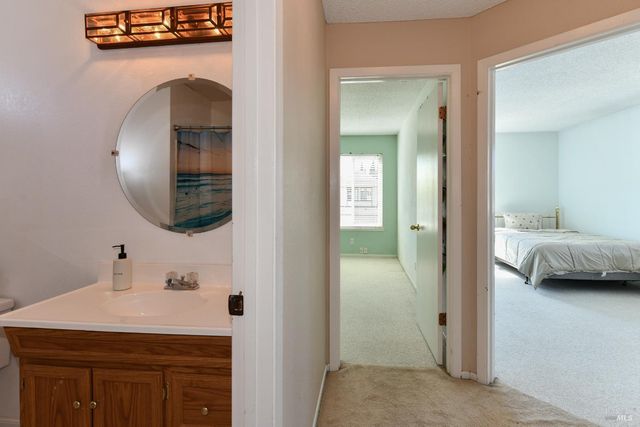 1106 Noyo Pl, Santa Rosa, CA 95401