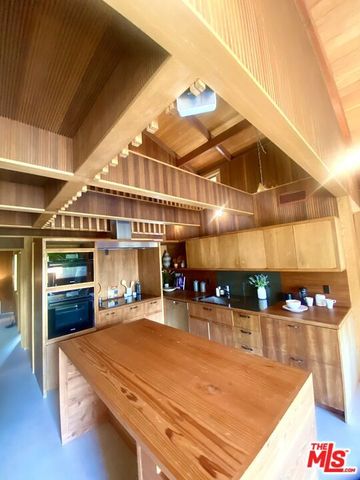 421 Westlake Boulevard, Malibu, CA 90265