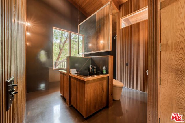 421 Westlake Boulevard, Malibu, CA 90265