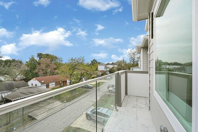 6719 Saint Augustine Street, Houston, TX 77021