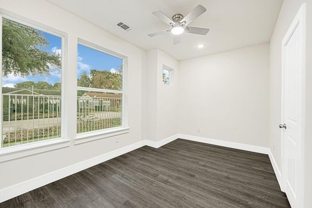 6719 Saint Augustine Street, Houston, TX 77021