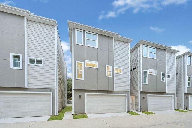 6719 Saint Augustine Street, Houston, TX 77021