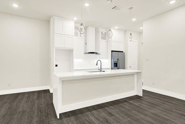 6719 Saint Augustine Street, Houston, TX 77021