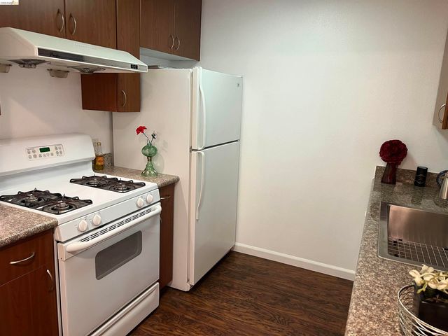989 Franklin Street 307, Oakland, CA 94607