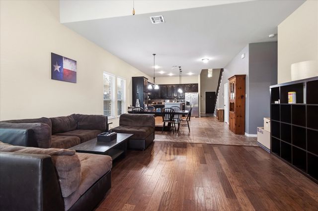 1012 Seclusion Cove, Mckinney, TX 75072
