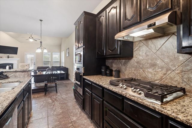 1012 Seclusion Cove, Mckinney, TX 75072