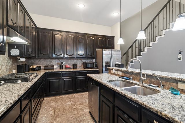 1012 Seclusion Cove, Mckinney, TX 75072