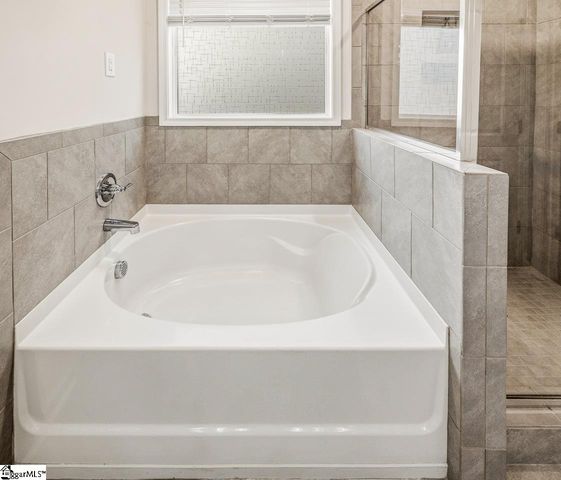 14 Corsica Court, Simpsonville, SC 29681