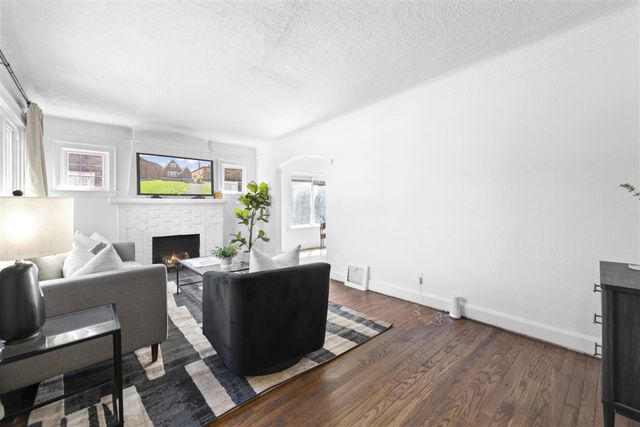 5541 Grayton Street, Detroit, MI 48224